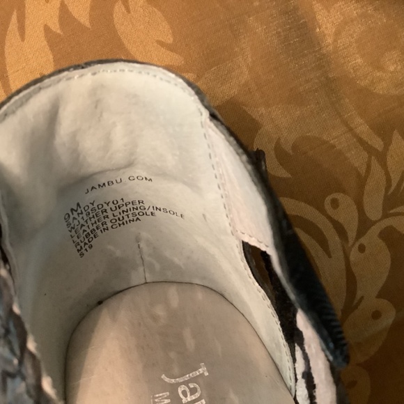 Jambu Black Leather Woven Sandals 9 - Picture 7 of 9